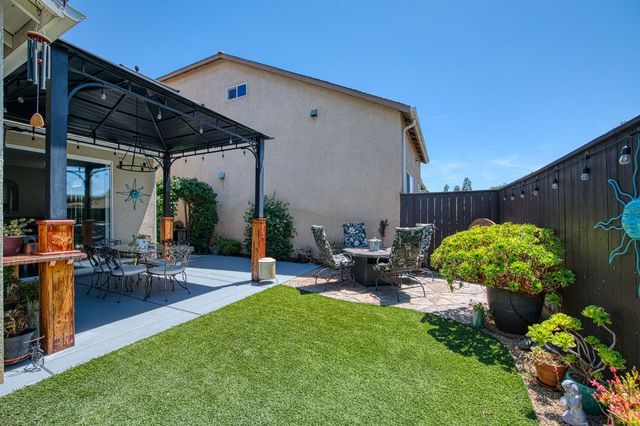 3665 W Black Walnut Lane, Fresno, CA 93711