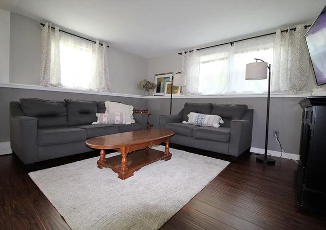 5 Chambers 1, Worcester, MA 01606