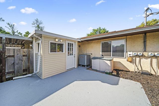 1208 Woodbrook, 310, Columbus, OH 43223
