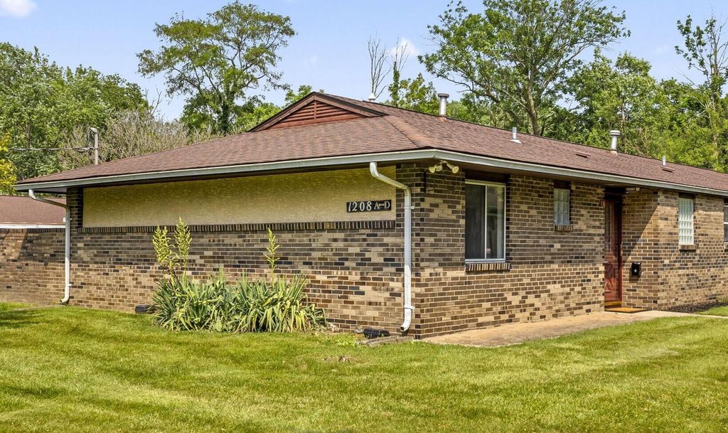 1208 Woodbrook, 310, Columbus, OH 43223
