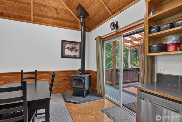 1649 Hemlock Drive, Camano Island, WA 98282