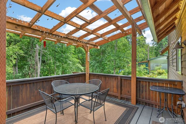 1649 Hemlock Drive, Camano Island, WA 98282