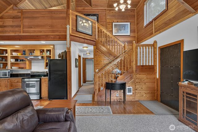 1649 Hemlock Drive, Camano Island, WA 98282