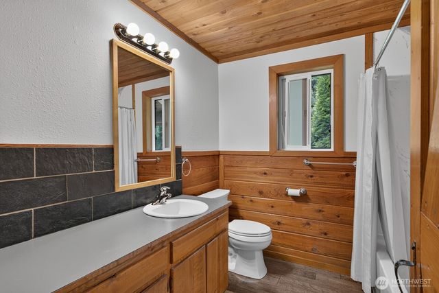 1649 Hemlock Drive, Camano Island, WA 98282
