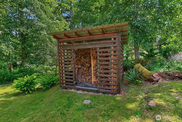 1649 Hemlock Drive, Camano Island, WA 98282
