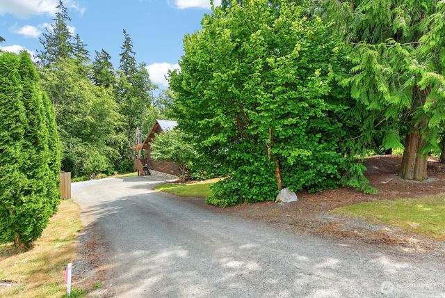 1649 Hemlock Drive, Camano Island, WA 98282
