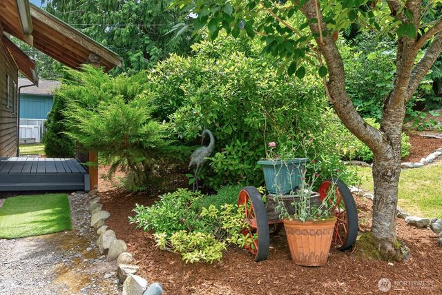 1649 Hemlock Drive, Camano Island, WA 98282