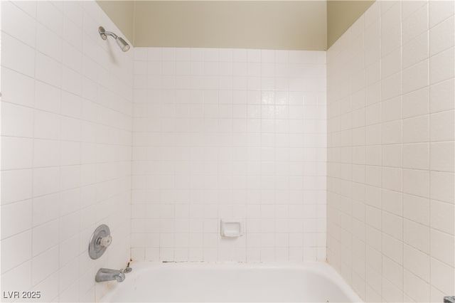 1624 Leaning Pine Way, Las Vegas, NV 89128