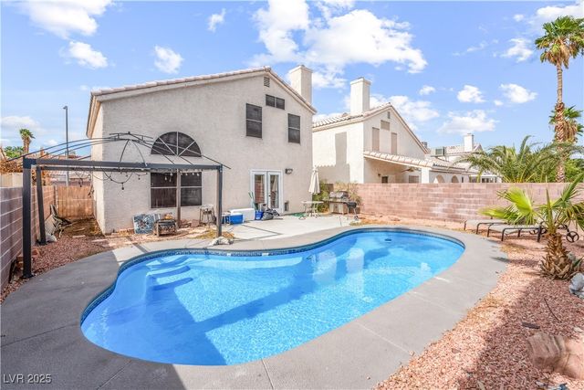 1624 Leaning Pine Way, Las Vegas, NV 89128