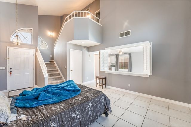 1624 Leaning Pine Way, Las Vegas, NV 89128