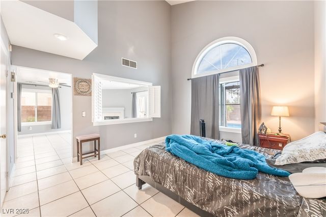 1624 Leaning Pine Way, Las Vegas, NV 89128