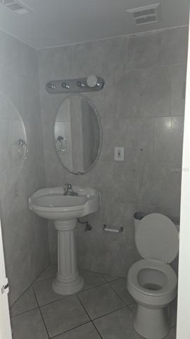 7914 WOODGROVE CIRCLE, Tampa, FL 33615