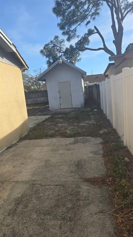 7914 WOODGROVE CIRCLE, Tampa, FL 33615