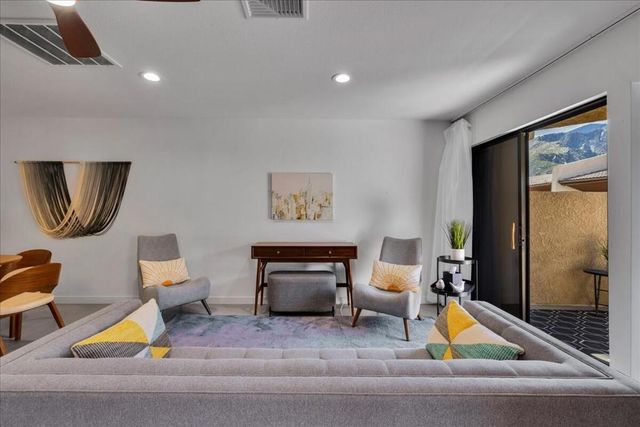 470 S Calle Encilia B14, Palm Springs, CA 92262