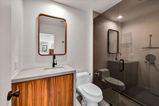 470 S Calle Encilia B14, Palm Springs, CA 92262