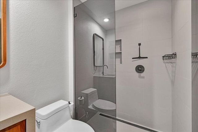 470 S Calle Encilia B14, Palm Springs, CA 92262