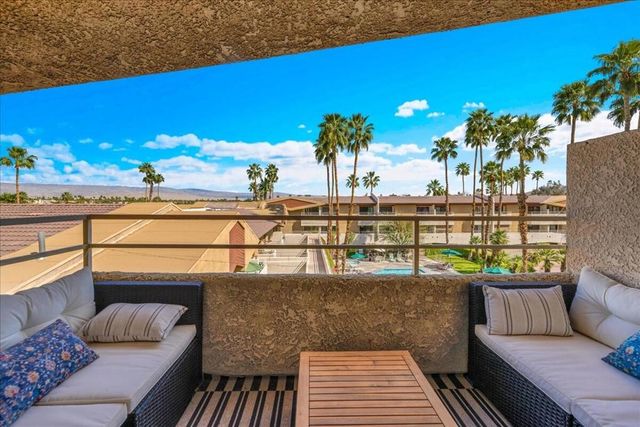 470 S Calle Encilia B14, Palm Springs, CA 92262