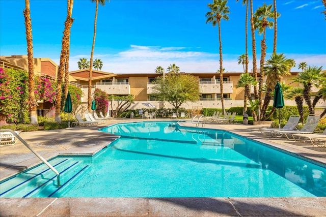 470 S Calle Encilia B14, Palm Springs, CA 92262