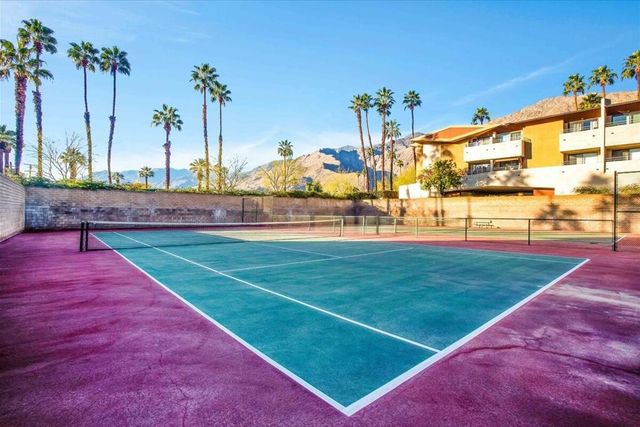 470 S Calle Encilia B14, Palm Springs, CA 92262