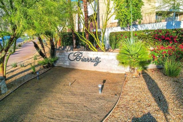 470 S Calle Encilia B14, Palm Springs, CA 92262