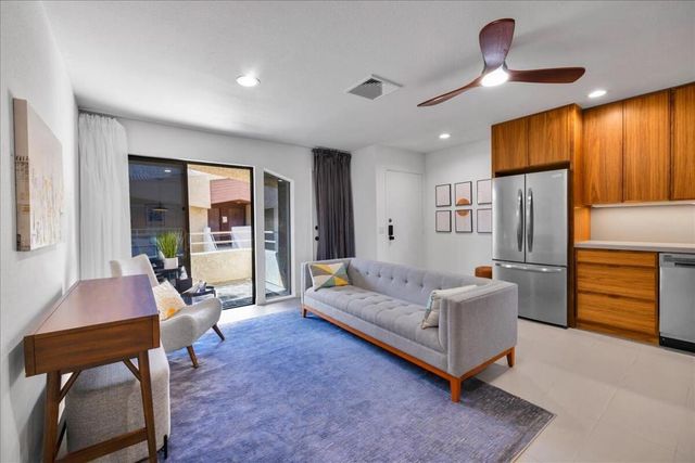 470 S Calle Encilia B14, Palm Springs, CA 92262