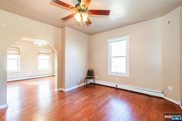 27-29 Willard Street, Pompton Lakes, NJ 07442