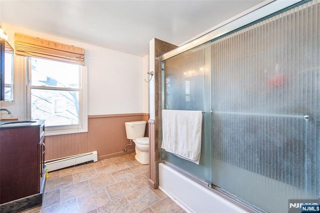 27-29 Willard Street, Pompton Lakes, NJ 07442