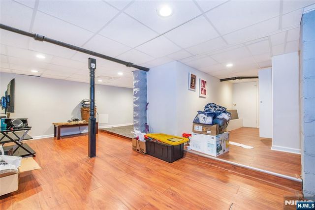 27-29 Willard Street, Pompton Lakes, NJ 07442