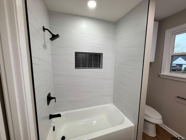 1506 N Summit Ave, Tyler, TX 75702