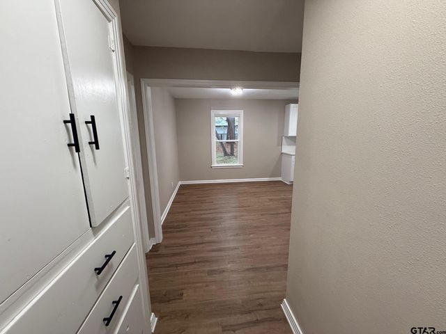 1506 N Summit Ave, Tyler, TX 75702