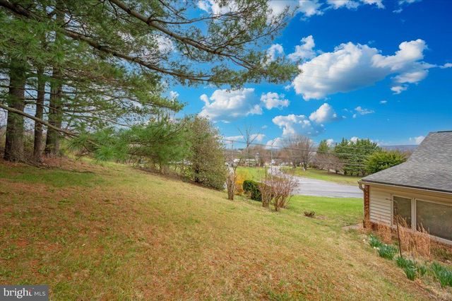 7201 DOGWOOD LN, Middletown, MD 21769