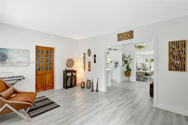 5509 SW 6th St, Miami, FL 33134