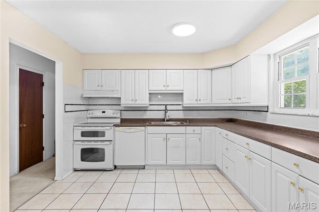 4831 Kerth Drive, Mehlville, MO 63128