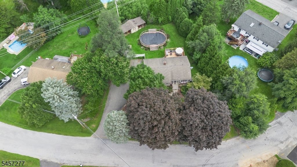 5 Mott Dr, Vernon Twp., NJ 07462 — photo 2