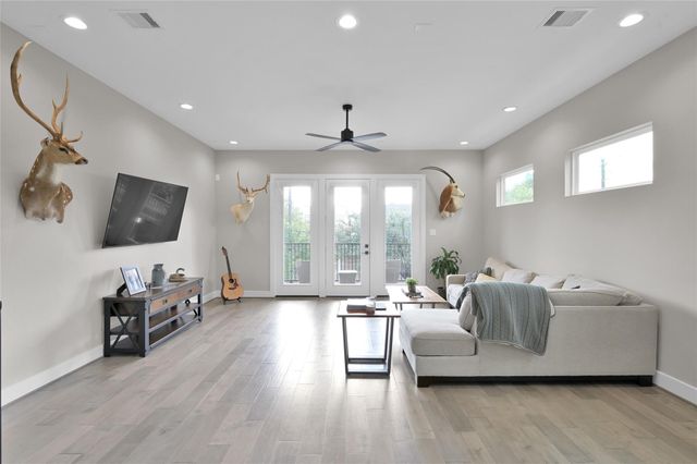 2103 Bevis Street, Houston, TX 77008