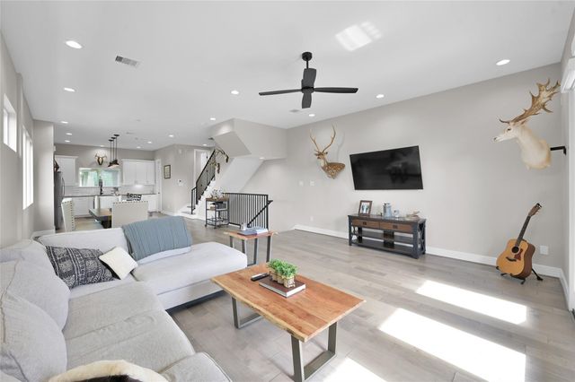 2103 Bevis Street, Houston, TX 77008