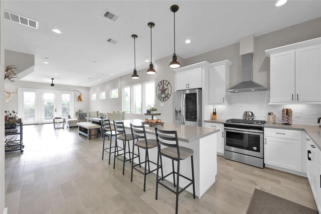 2103 Bevis Street, Houston, TX 77008