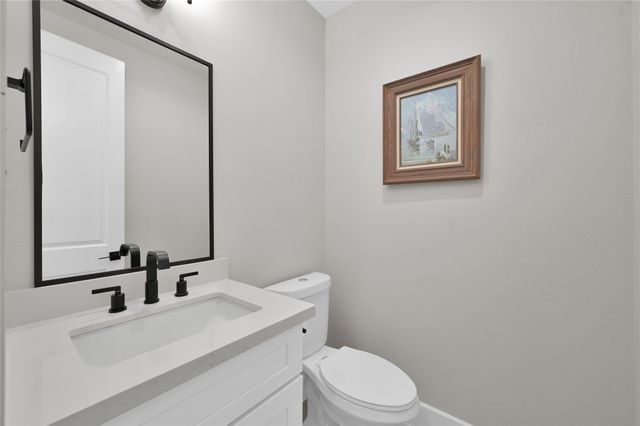 2103 Bevis Street, Houston, TX 77008
