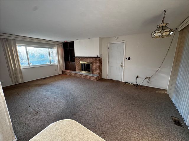 924 Warburton Drive, Trotwood, OH 45426