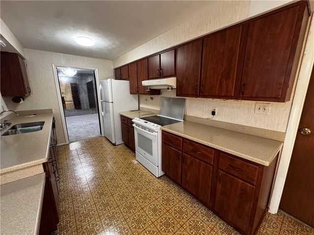 924 Warburton Drive, Trotwood, OH 45426