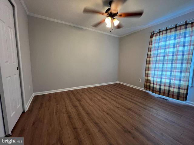 12002 LISA MARIE CT, Fairfax, VA 22033