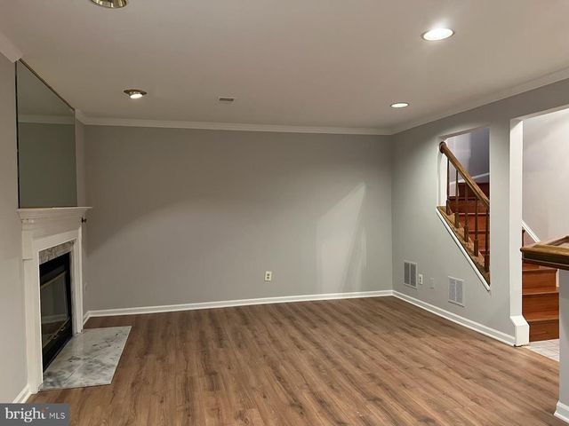 12002 LISA MARIE CT, Fairfax, VA 22033