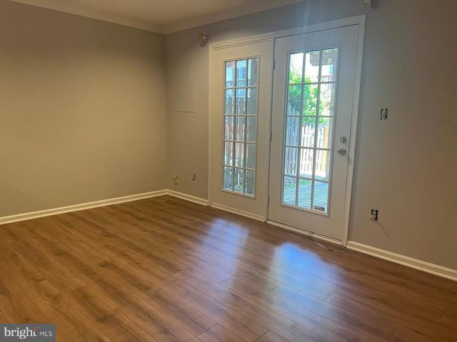 12002 LISA MARIE CT, Fairfax, VA 22033