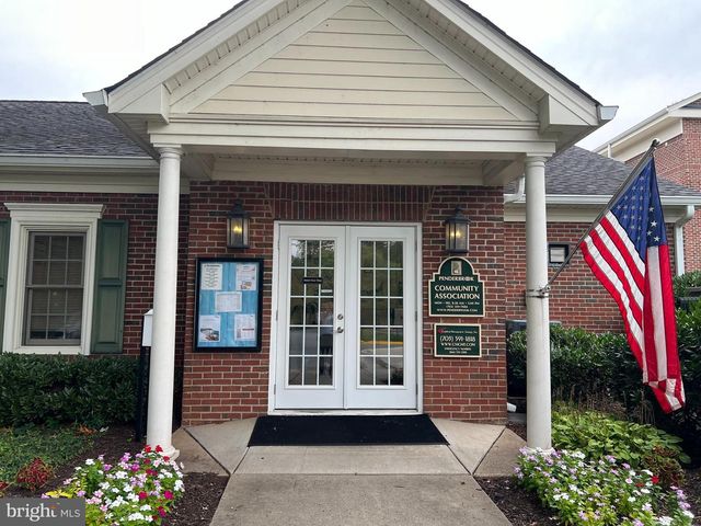 12002 LISA MARIE CT, Fairfax, VA 22033