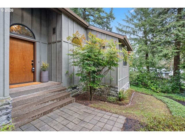 8835 Sw WASHINGTON Dr, Portland, OR 97223