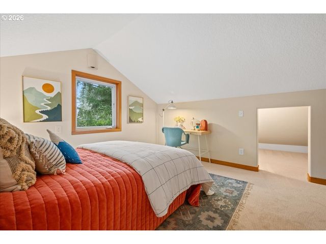 8835 Sw WASHINGTON Dr, Portland, OR 97223