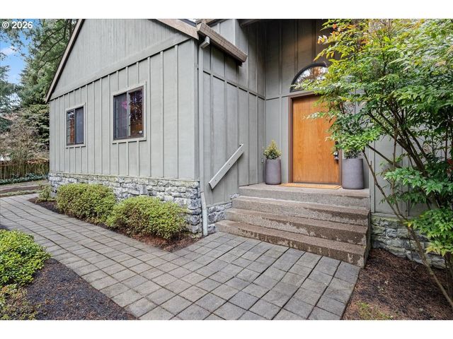 8835 Sw WASHINGTON Dr, Portland, OR 97223