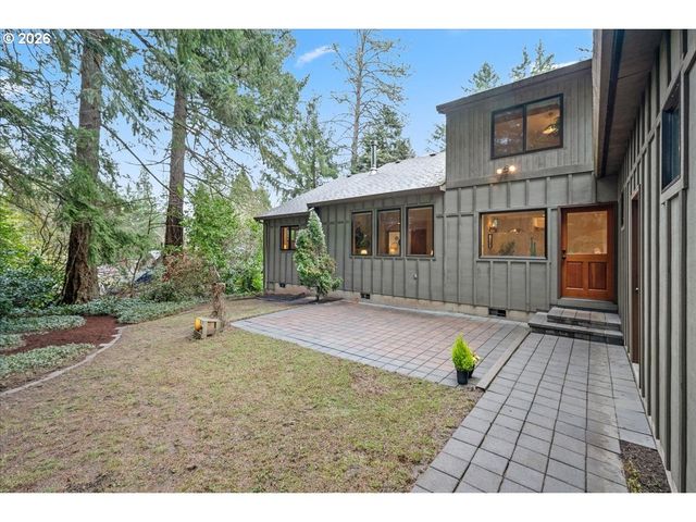 8835 Sw WASHINGTON Dr, Portland, OR 97223