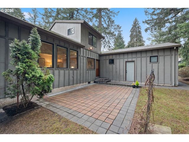 8835 Sw WASHINGTON Dr, Portland, OR 97223