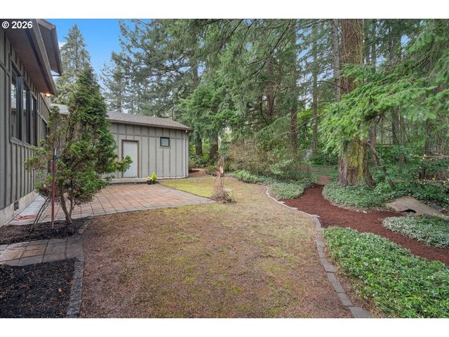 8835 Sw WASHINGTON Dr, Portland, OR 97223